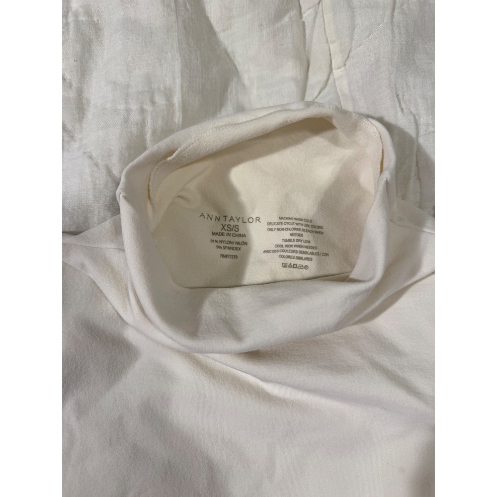 Ann Taylor White Long Sleeve Turtleneck Top Size XS/S Nylon Spandex Stretch - Picture 3 of 5